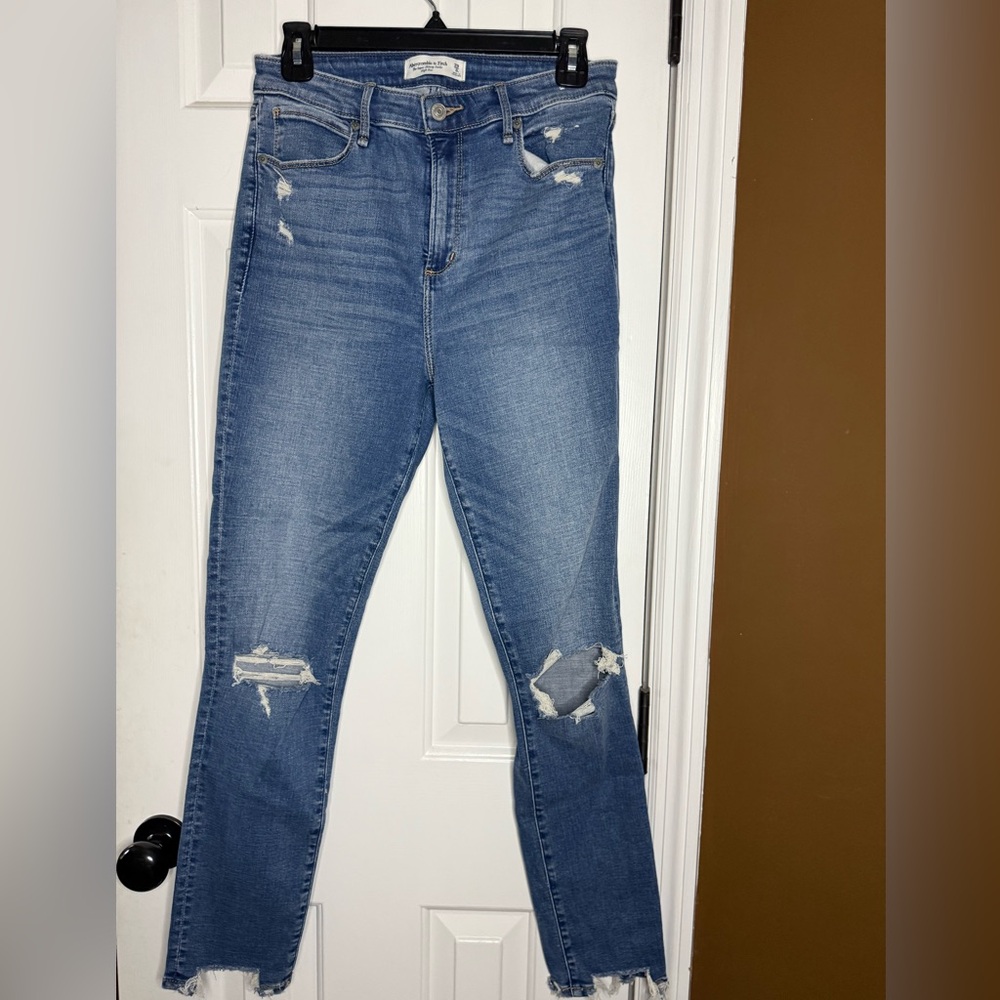 Distressed Blue Jeans - Picture 2 of 9